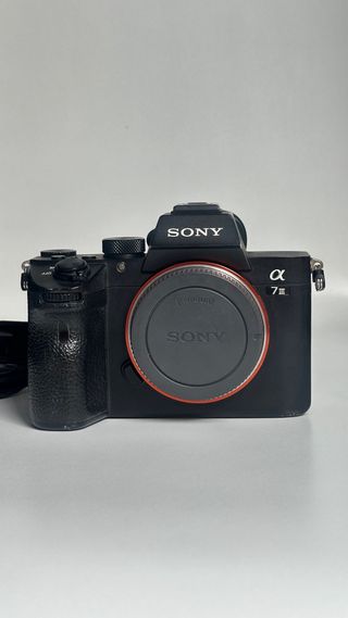 Camara Sony A7 III + bateria extra / Full Frame