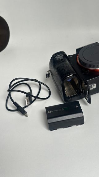 Camara Sony A7 III + bateria extra / Full Frame