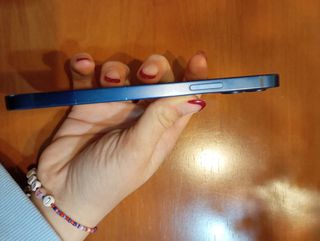 iPhone 12 Blu in buone condizioni