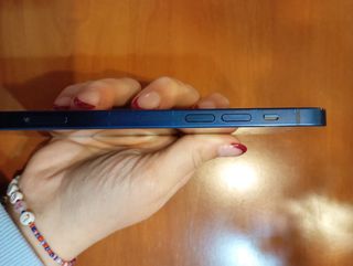 iPhone 12 Blu in buone condizioni