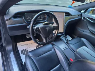 Tesla Model S 2019