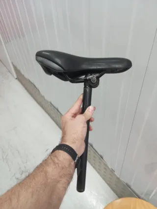 Sillín de bicicleta negro