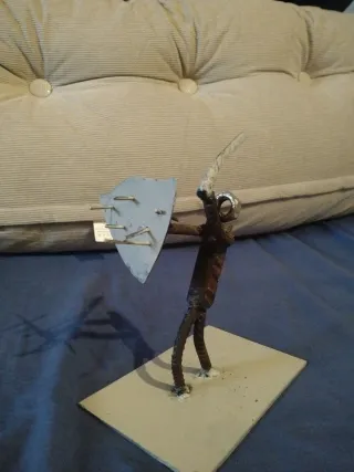 Escultura Guerrero Hierro