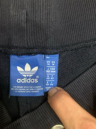 Tuta Adidas blu con strisce