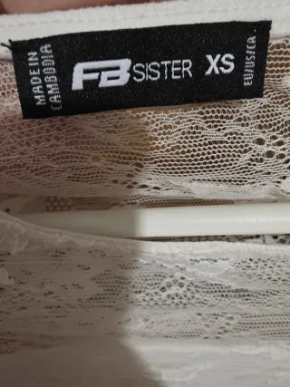 Top encaje blanco FB Sister XS