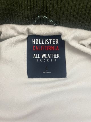 Chaqueta Hollister con capucha y pelo sintético