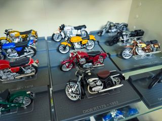 Colección 75+ Motos Escala - Lote Único