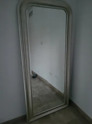 Espejo plateado grande