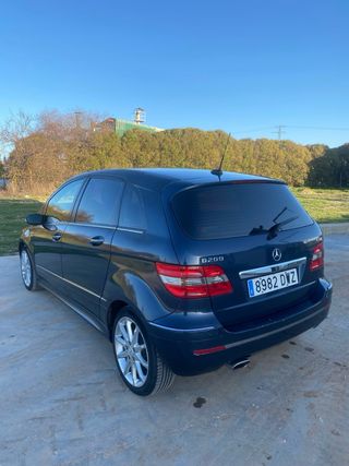 Mercedes-Benz Clase B200 CDI 140CV