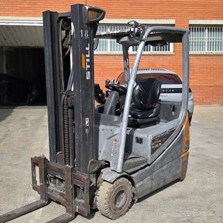 Carretilla STILL Triplex 1600 kg