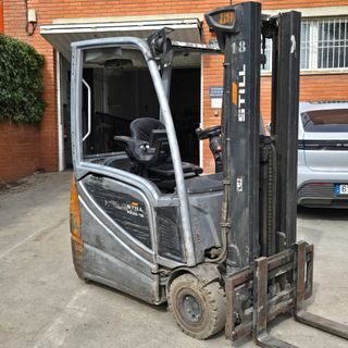 Carretilla STILL Triplex 1600 kg