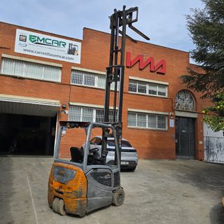 Carretilla STILL Triplex 1600 kg