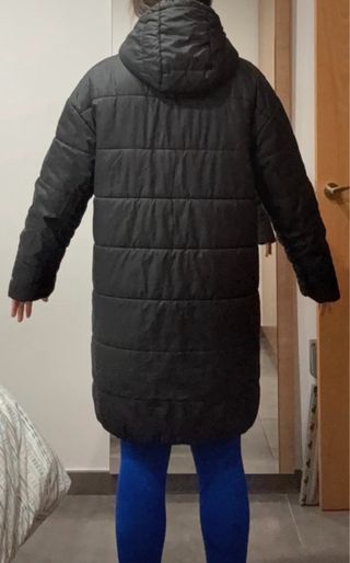 Chaqueta larga acolchada Nike negra