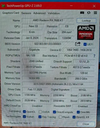 Tarjeta Gráfica Gigabyte RX 7600 XT muy poco uso