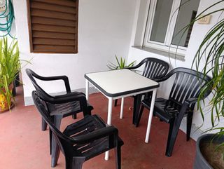 Conjunto mesa y sillas exterior de hosteleria