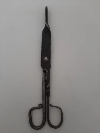 Tenazas de forja antiguas