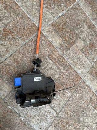 Cerradura Puerta Audi A3 8P