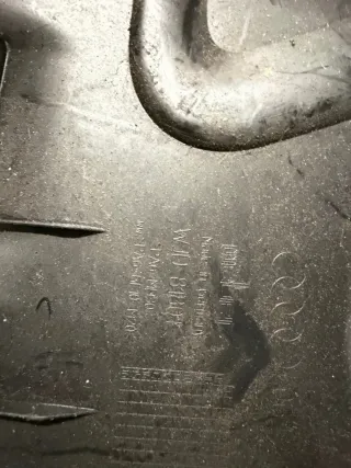 Tapa motor Audi varios modelos