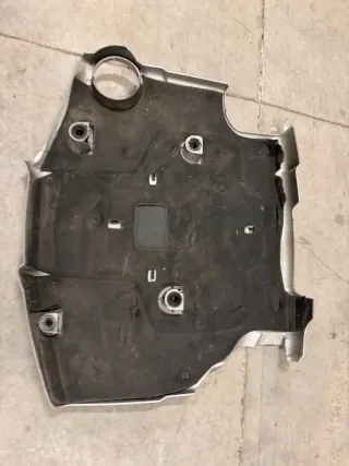 Tapa motor Audi varios modelos