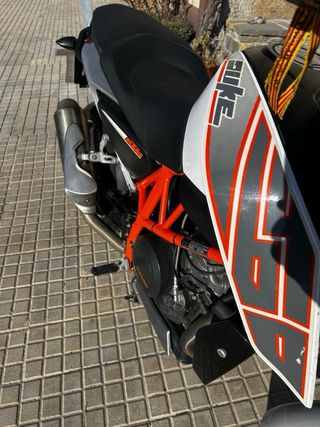KTM Duke 690 2012