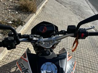 KTM Duke 690 2012