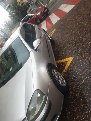 Volkswagen Golf 2004