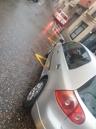 Volkswagen Golf 2004