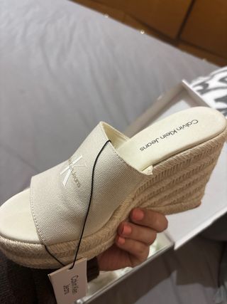 Sandalias cuña Calvin Klein Jeans Beige