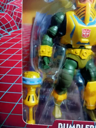 Masters of the Universe x Transformers Bumblebee