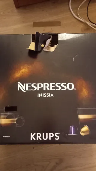 Cafetera Nespresso Krups Roja