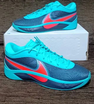 T44.5 envío incluido!! NIKE GIANNIS FREAK 6