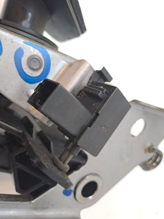 PEDAL EMBRAGUE MAZDA 2 LIM. ()