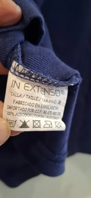 Jersey azul de cuello alto