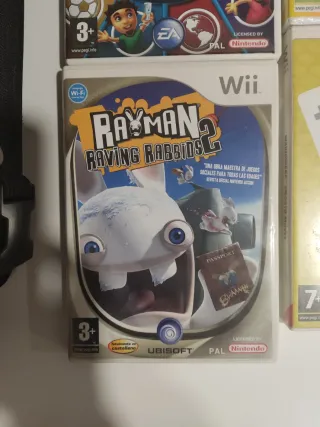 Nintendo Wii con 2 mandos y 5 juegos
