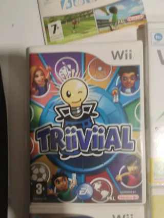 Nintendo Wii con 2 mandos y 5 juegos