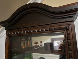 Mueble vitrina antigüedades