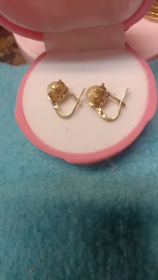 Pendientes de oro 18k con perla y cierre catalán
