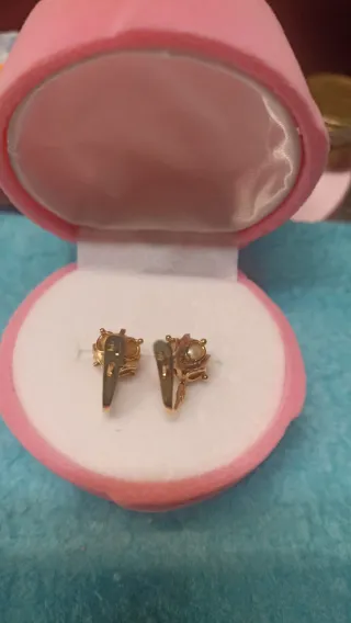 Pendientes de oro 18k con perla y cierre catalán