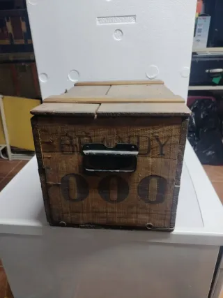 Caja Madera Vintage Brandy Osborne