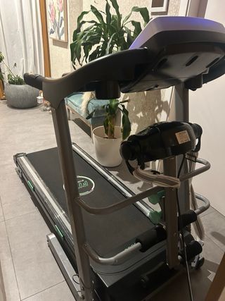 Cinta de Correr Cecotec con cinta de masaje