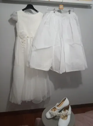 Vestido de comunión, cancán, zapatos y diadema