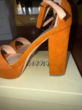 Sandali Diamantique colore cammello