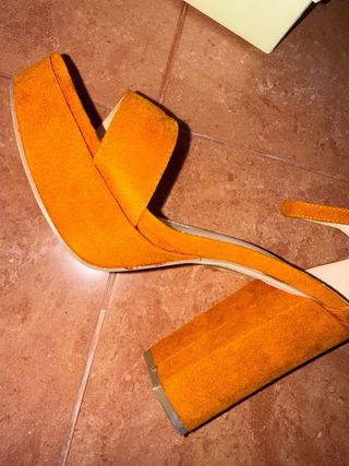 Sandali Diamantique colore cammello