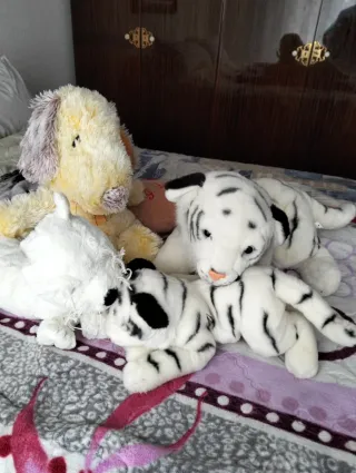 Lote de peluches de tigre blanco