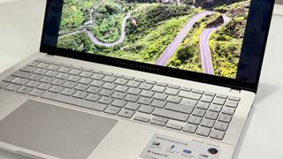 Asus Vivobook S15 OLED 15.6 Plata