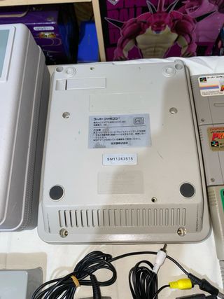Custodia con Super Famicom Nintendo Beige e giochi