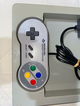 Custodia con Super Famicom Nintendo Beige e giochi