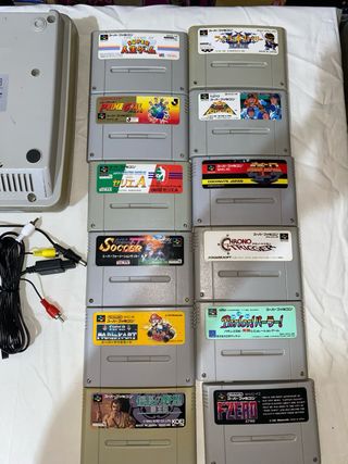 Custodia con Super Famicom Nintendo Beige e giochi