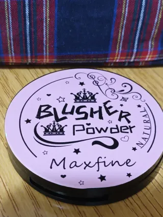 Lote Maquillaje:CC Cream, Blusher y colorete barra