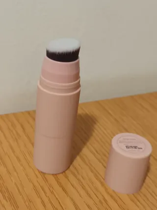 Lote Maquillaje:CC Cream, Blusher y colorete barra